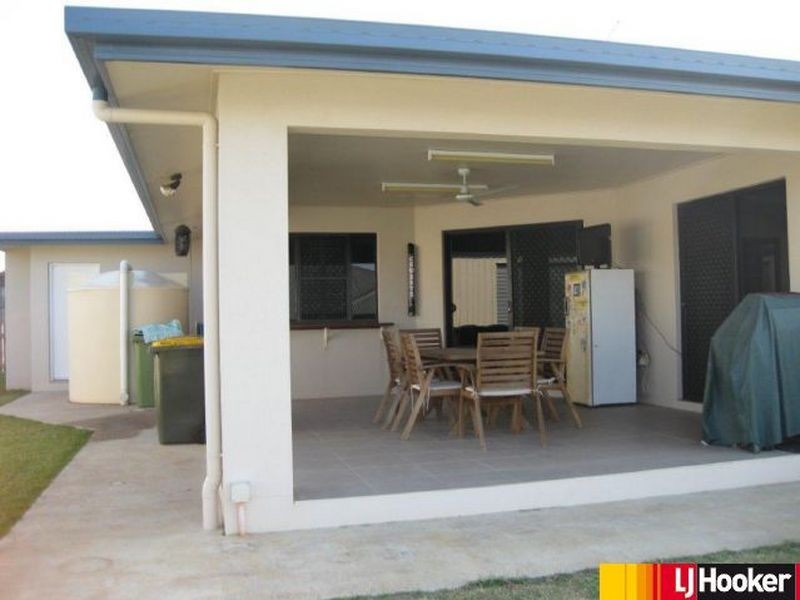 9 Macpherson St, Moranbah QLD 4744
