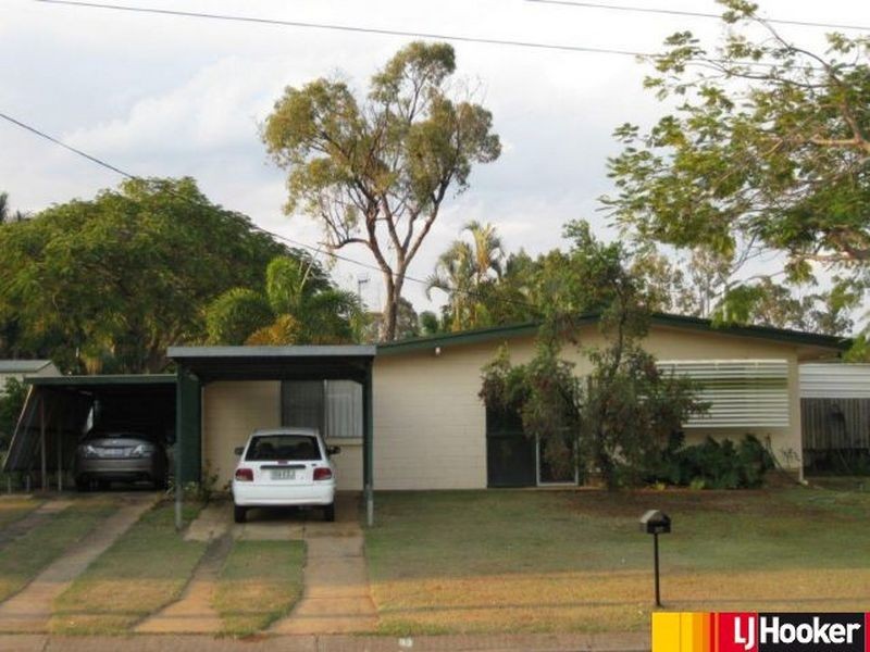32 Archer Drive, Moranbah QLD 4744