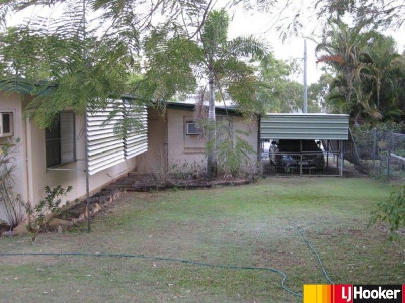 32 Archer Drive, Moranbah QLD 4744