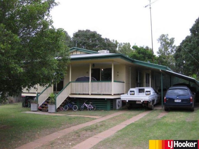 10 Sinnott Court, Moranbah QLD 4744