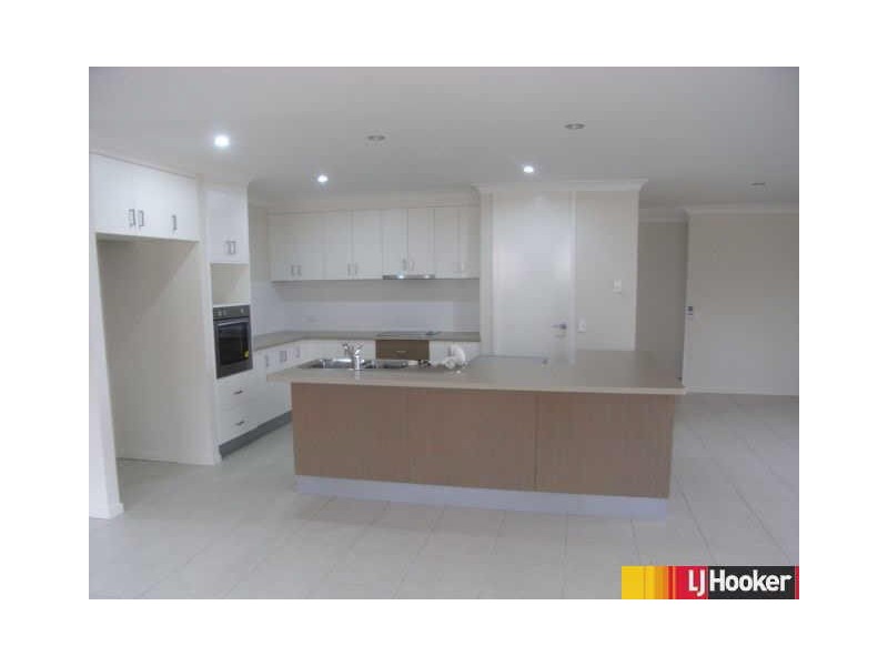 36 Lambert Drive, Moranbah QLD 4744