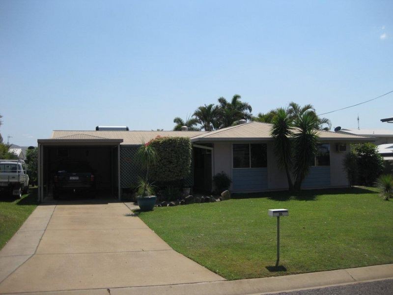 55 Shannon Drive, Moranbah QLD 4744