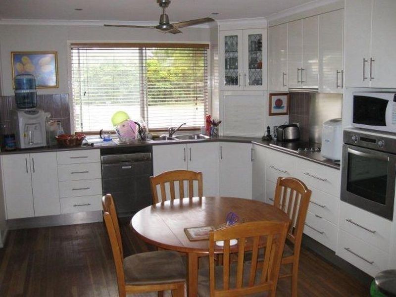19 Oxley Drive, Moranbah QLD 4744