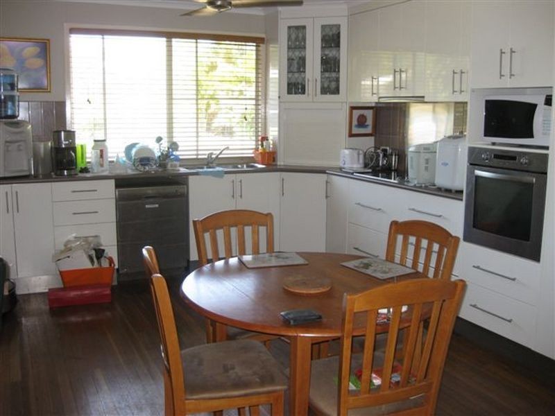 19 Oxley Drive, Moranbah QLD 4744