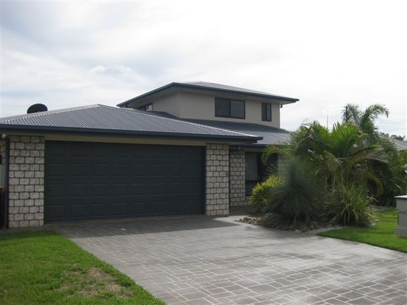 15 Norton Court, Moranbah QLD 4744