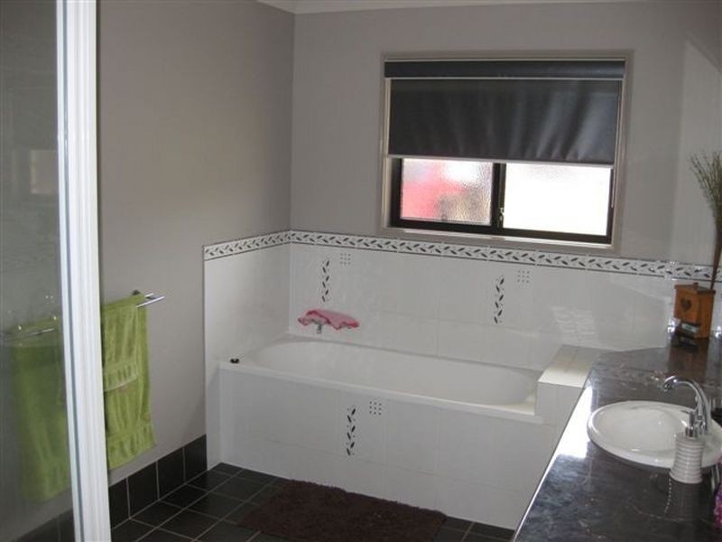 15 Norton Court, Moranbah QLD 4744