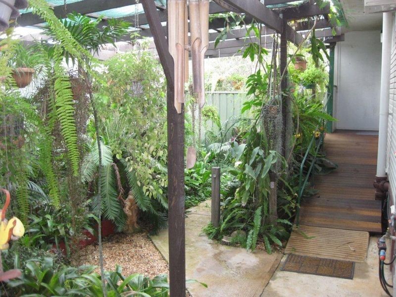6 Burke Drive, Moranbah QLD 4744