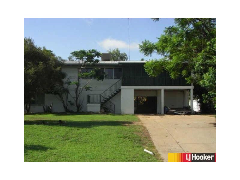 18 Casey Court, Moranbah QLD 4744