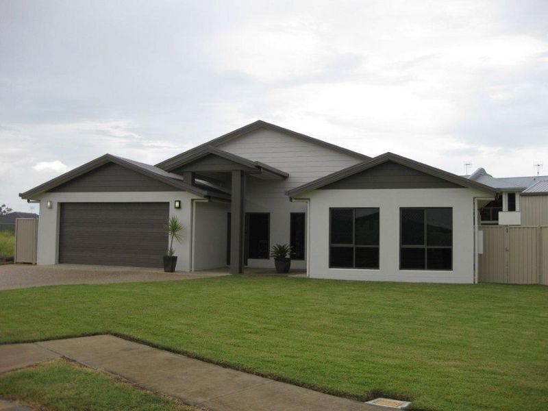 1 Langford Court, Moranbah QLD 4744