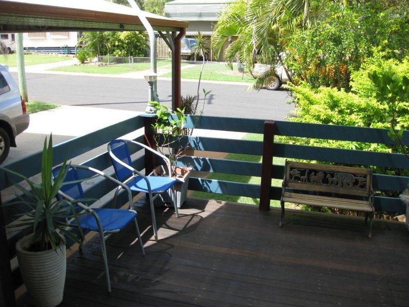 11 Rolfe Street, Moranbah QLD 4744