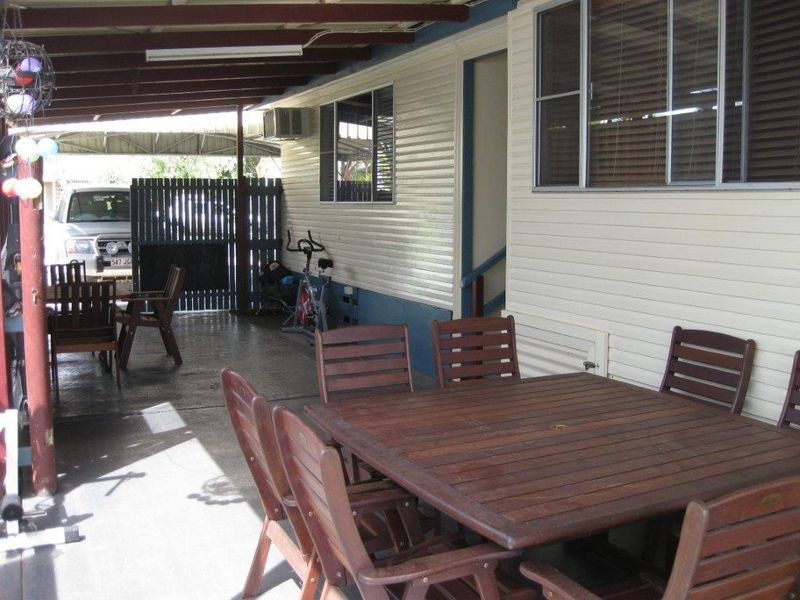 11 Rolfe Street, Moranbah QLD 4744