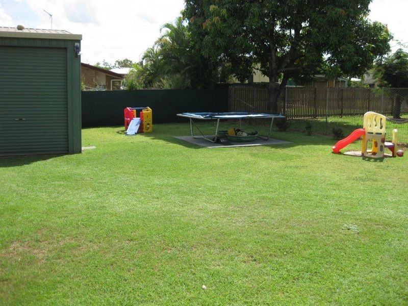 11 Rolfe Street, Moranbah QLD 4744