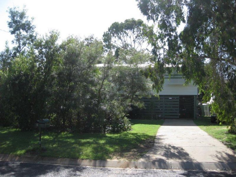 5 Beetson Street, Moranbah QLD 4744