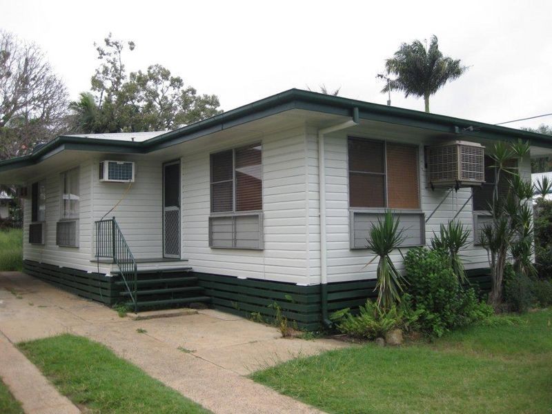 20 Burke Drive, Moranbah QLD 4744