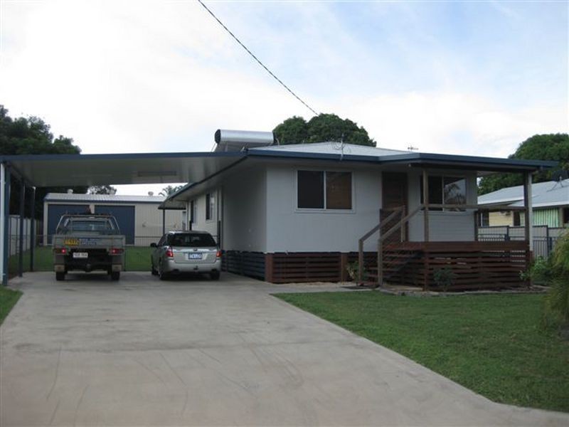 14 Burke Drive, Moranbah QLD 4744