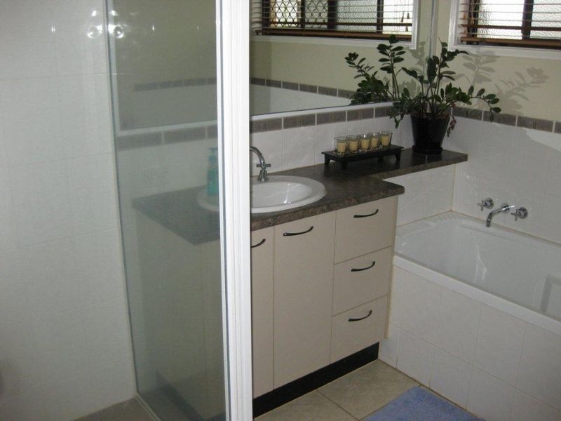 100 Clements Street, Moranbah QLD 4744