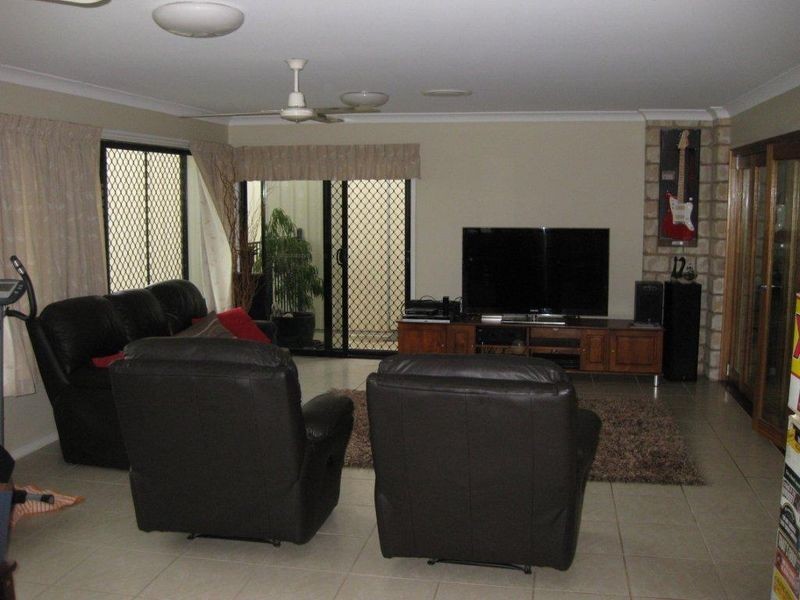 100 Clements Street, Moranbah QLD 4744