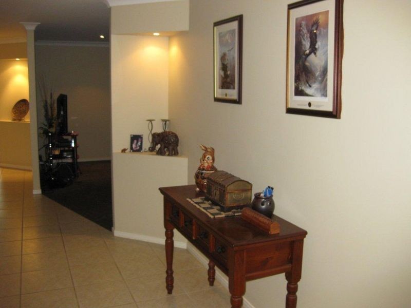 100 Clements Street, Moranbah QLD 4744