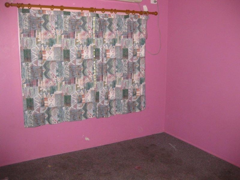 112 McCool Street, Moranbah QLD 4744