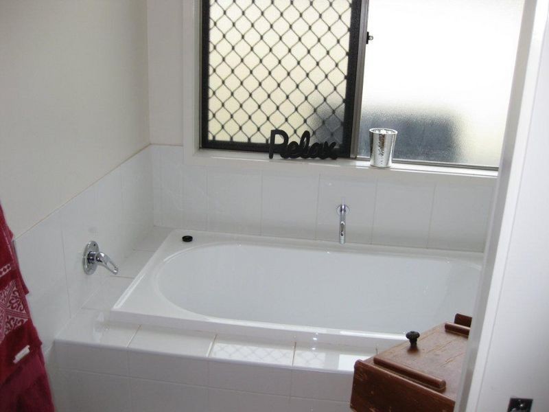 35 Hannay Street, Moranbah QLD 4744