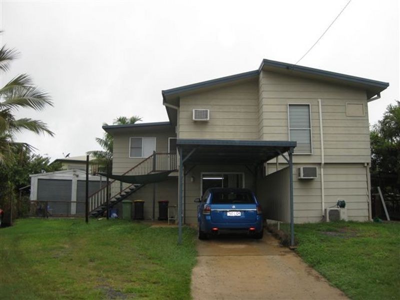 12 Boyle Drive, Moranbah QLD 4744