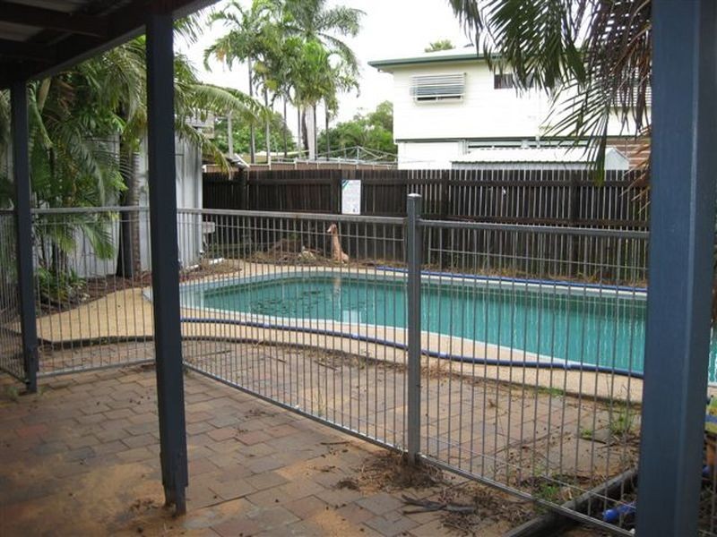 12 Boyle Drive, Moranbah QLD 4744