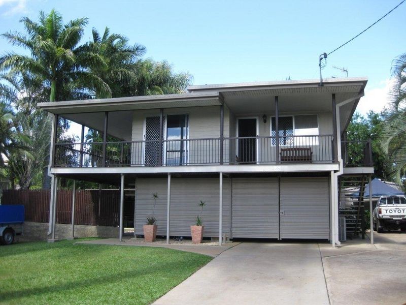 40 Shannon Drive, Moranbah QLD 4744