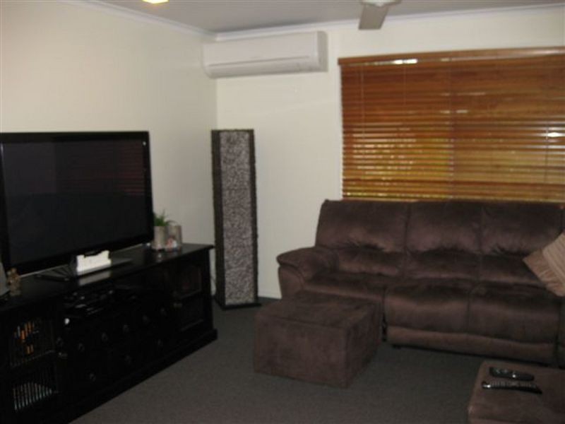 40 Shannon Drive, Moranbah QLD 4744