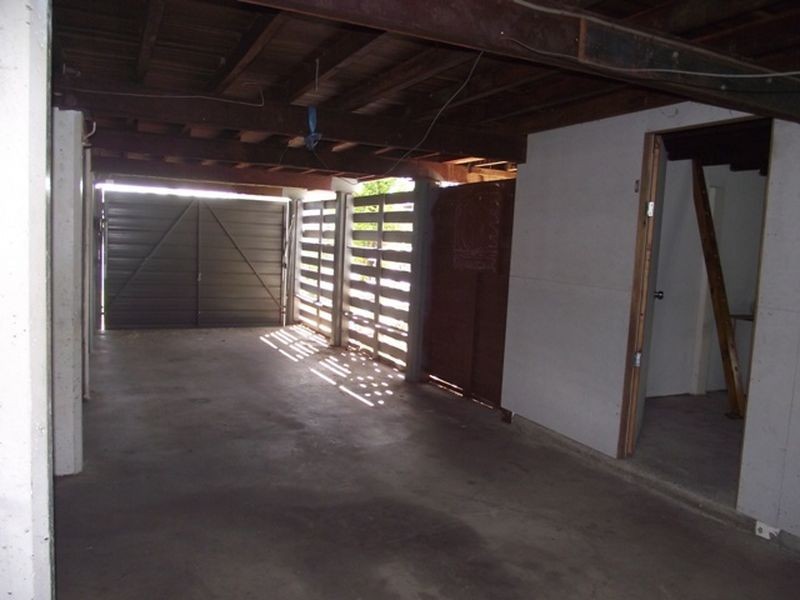 8 Rolfe Street, Moranbah QLD 4744