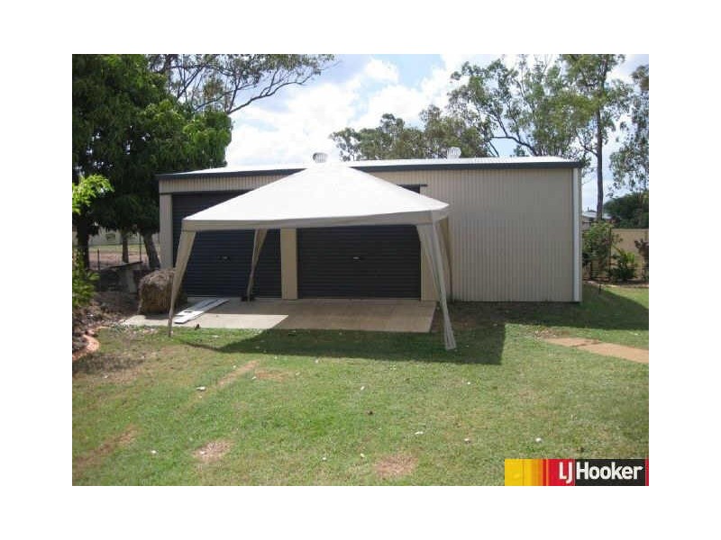 37 Goolagong Crescent, Moranbah QLD 4744