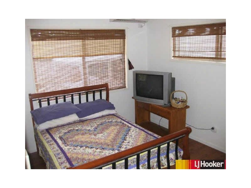37 Goolagong Crescent, Moranbah QLD 4744