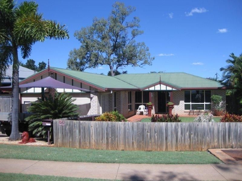 22 Mills Avenue, Moranbah QLD 4744