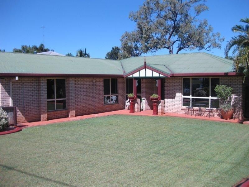 22 Mills Avenue, Moranbah QLD 4744