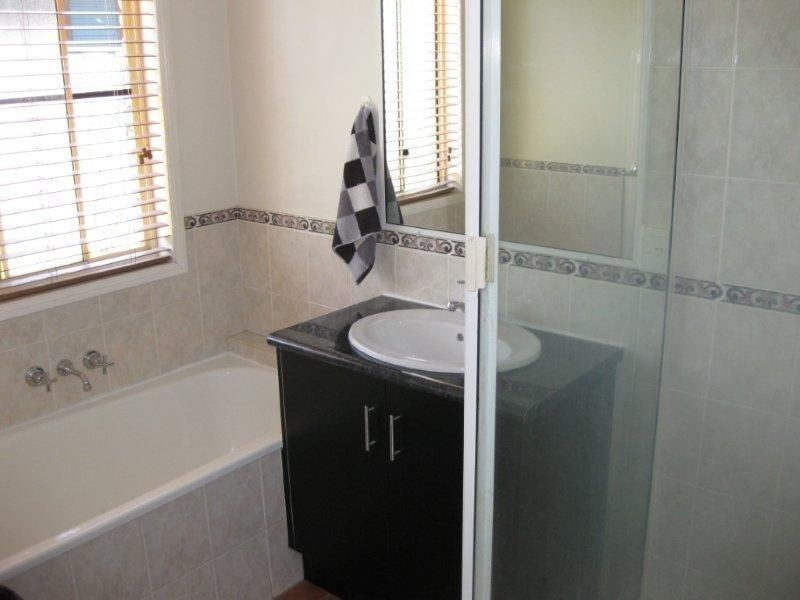 22 Mills Avenue, Moranbah QLD 4744