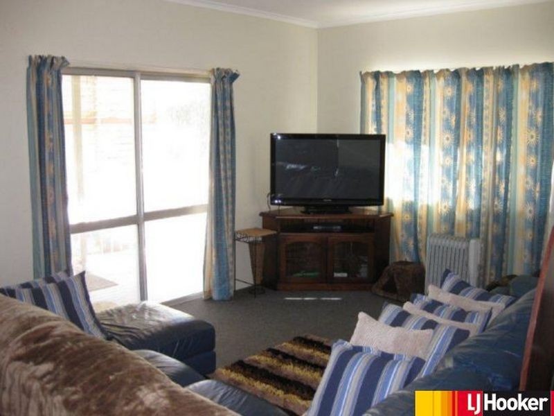 18 Jackson Avenue, Moranbah QLD 4744