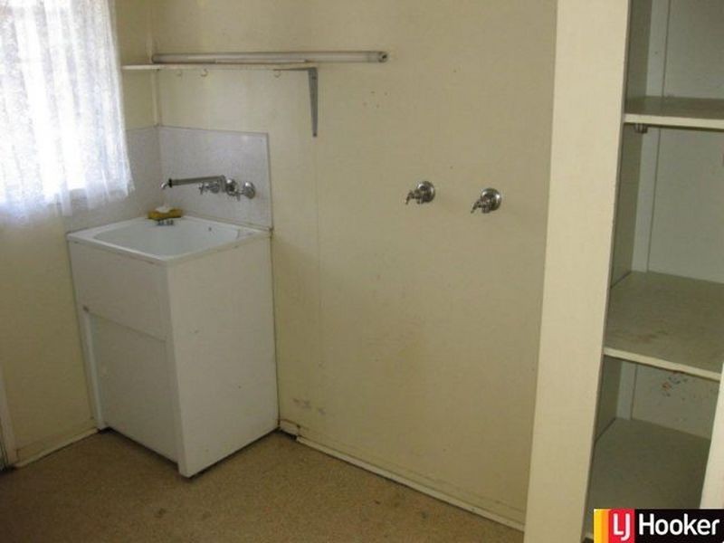 162 Mills Avenue, Moranbah QLD 4744