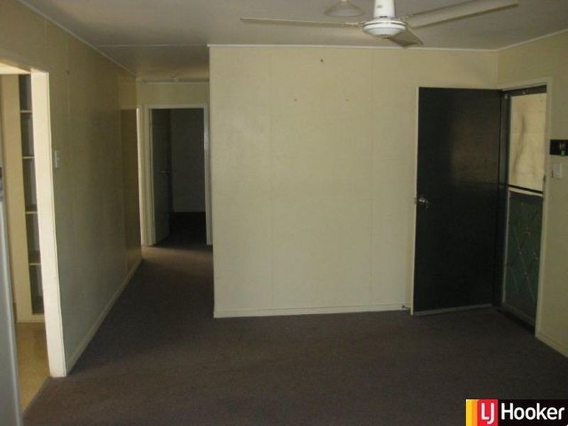 162 Mills Avenue, Moranbah QLD 4744