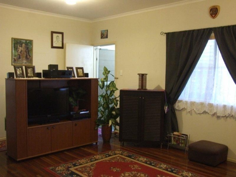 36 Ney Street, Moranbah QLD 4744