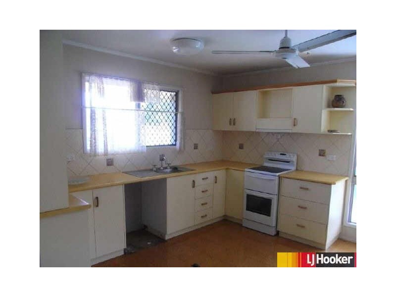 1 Burke Drive, Moranbah QLD 4744