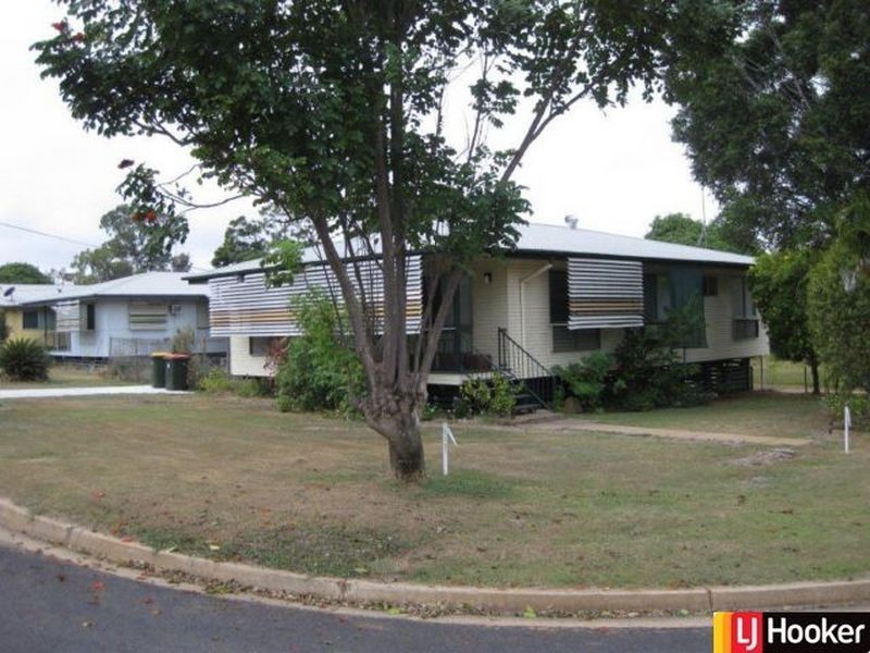 2 Cobb Court, Moranbah QLD 4744