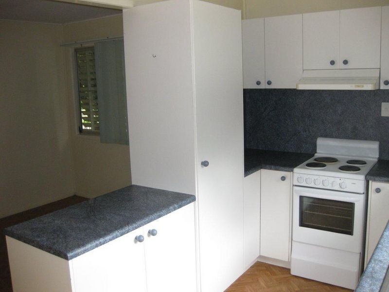 16 Mackenzie Drive, Moranbah QLD 4744