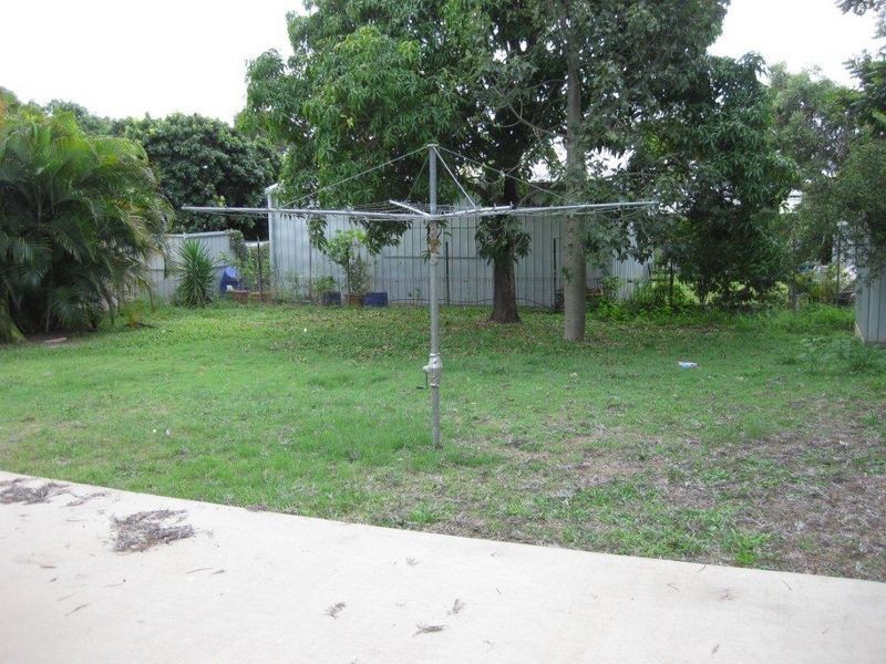 16 Mackenzie Drive, Moranbah QLD 4744