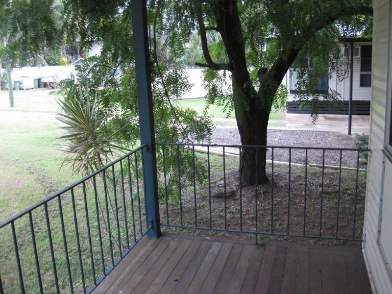 12 Bowen Court, Moranbah QLD 4744