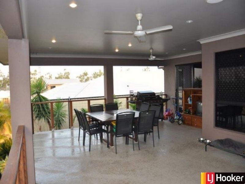 110 Clements Street, Moranbah QLD 4744