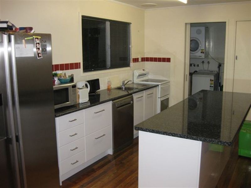 6 Connor Drive, Moranbah QLD 4744