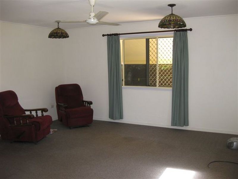 14 Flinders Drive, Moranbah QLD 4744
