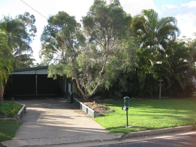 20 Kennedy Drive, Moranbah QLD 4744