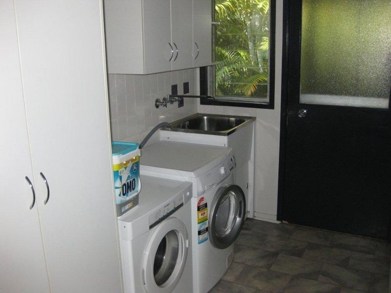 20 Kennedy Drive, Moranbah QLD 4744