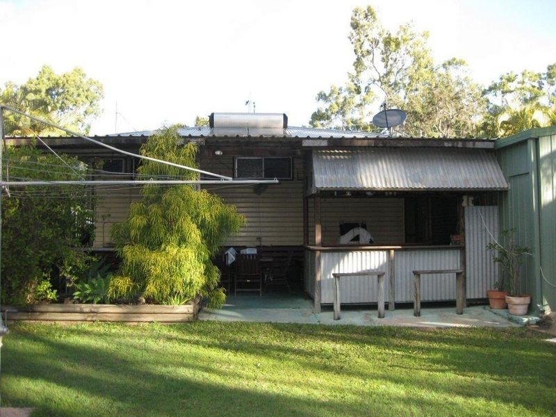 20 Kennedy Drive, Moranbah QLD 4744
