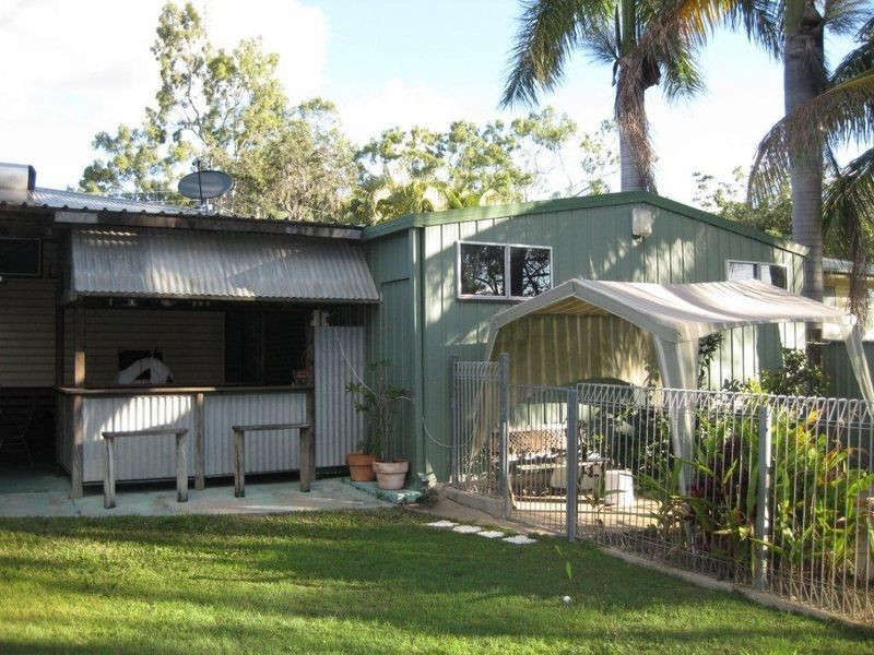 20 Kennedy Drive, Moranbah QLD 4744
